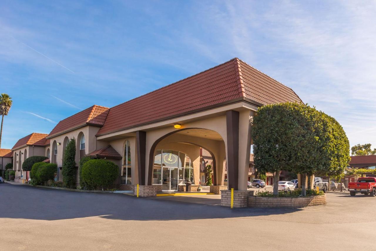 Laurel Inn & Conference Center Salinas Exterior foto